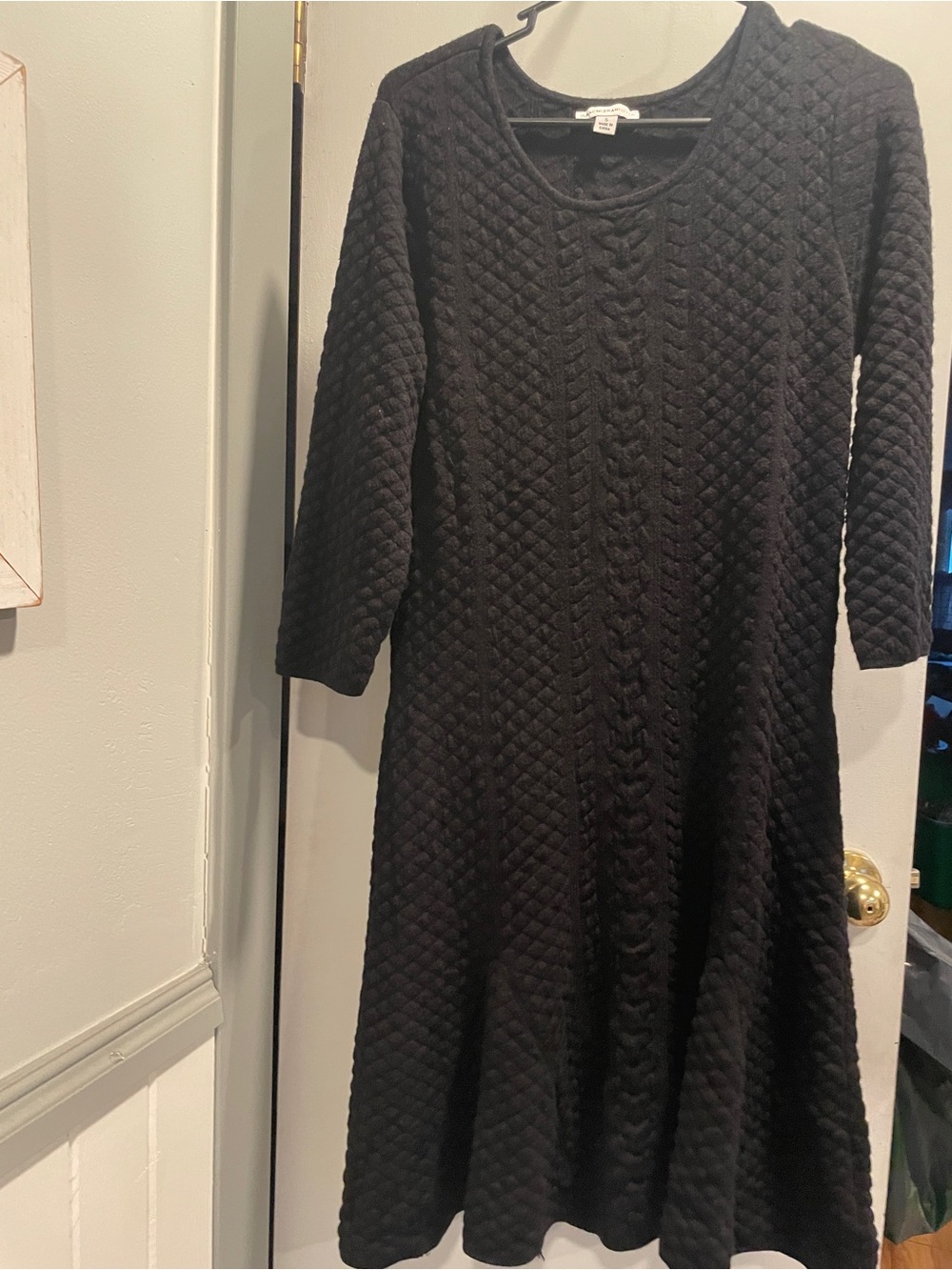 Isaac Mizrahi Black Quilted Knit Midi Dress long sleeve size S